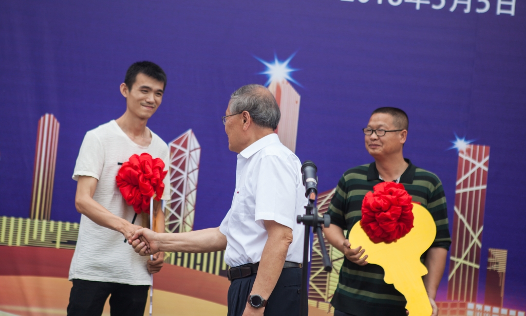 民族挖掘机品牌先导者，MG不朽情缘(中国区)官方网站智能“城镇建设利器”SWE80E9荣耀上市